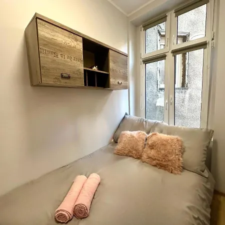 Habitación en casa particular Mmrent Rose *